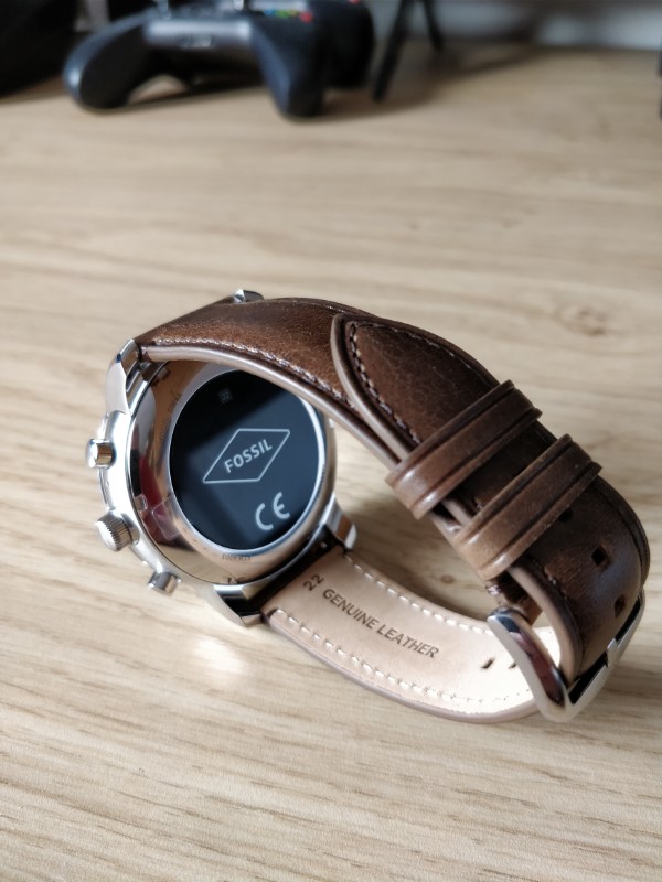 Fossil Q Explorist Review |